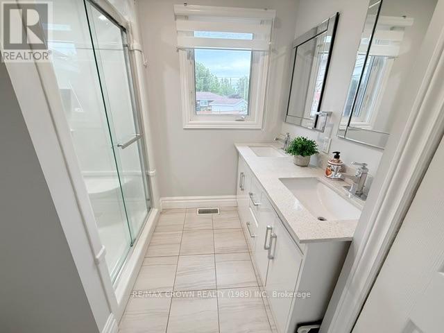 16 MATEEV AVENUE - Image 33