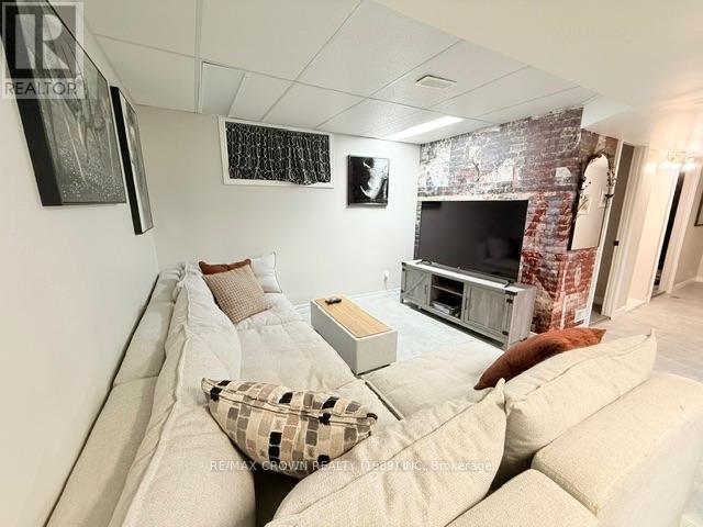 16 MATEEV AVENUE - Image 38