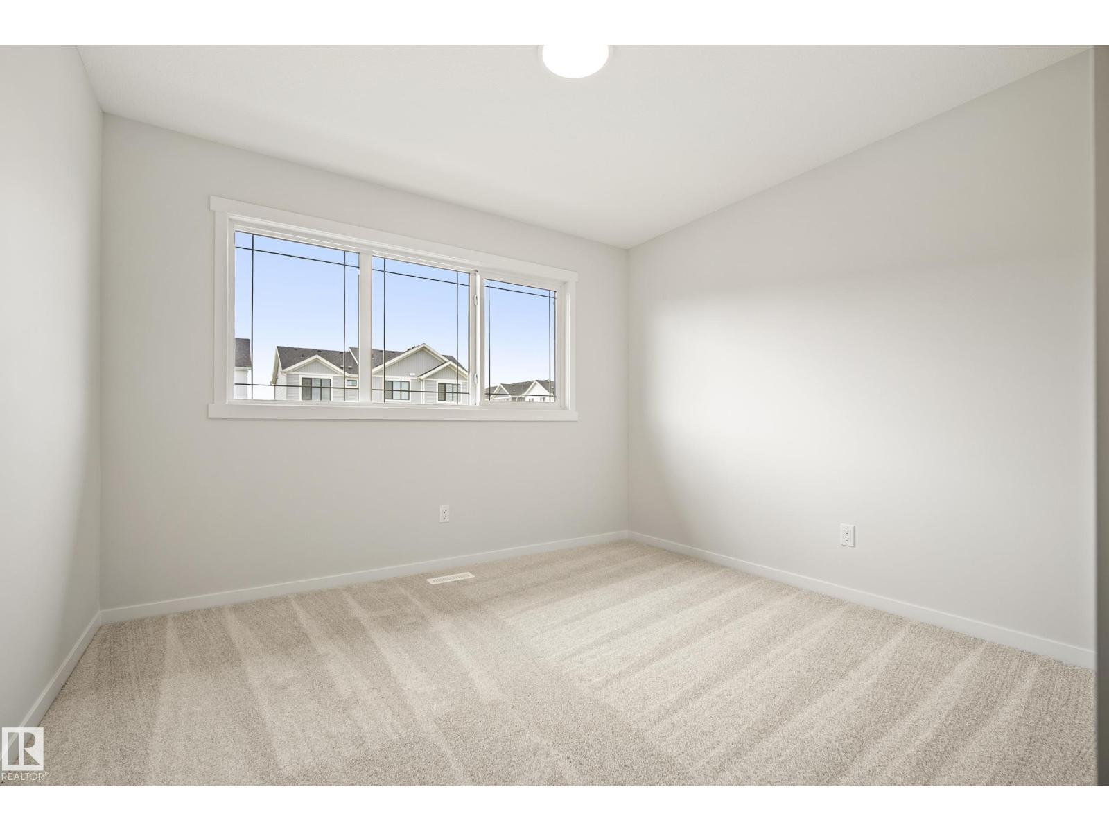 1224 MCLEOD AV - Image 37