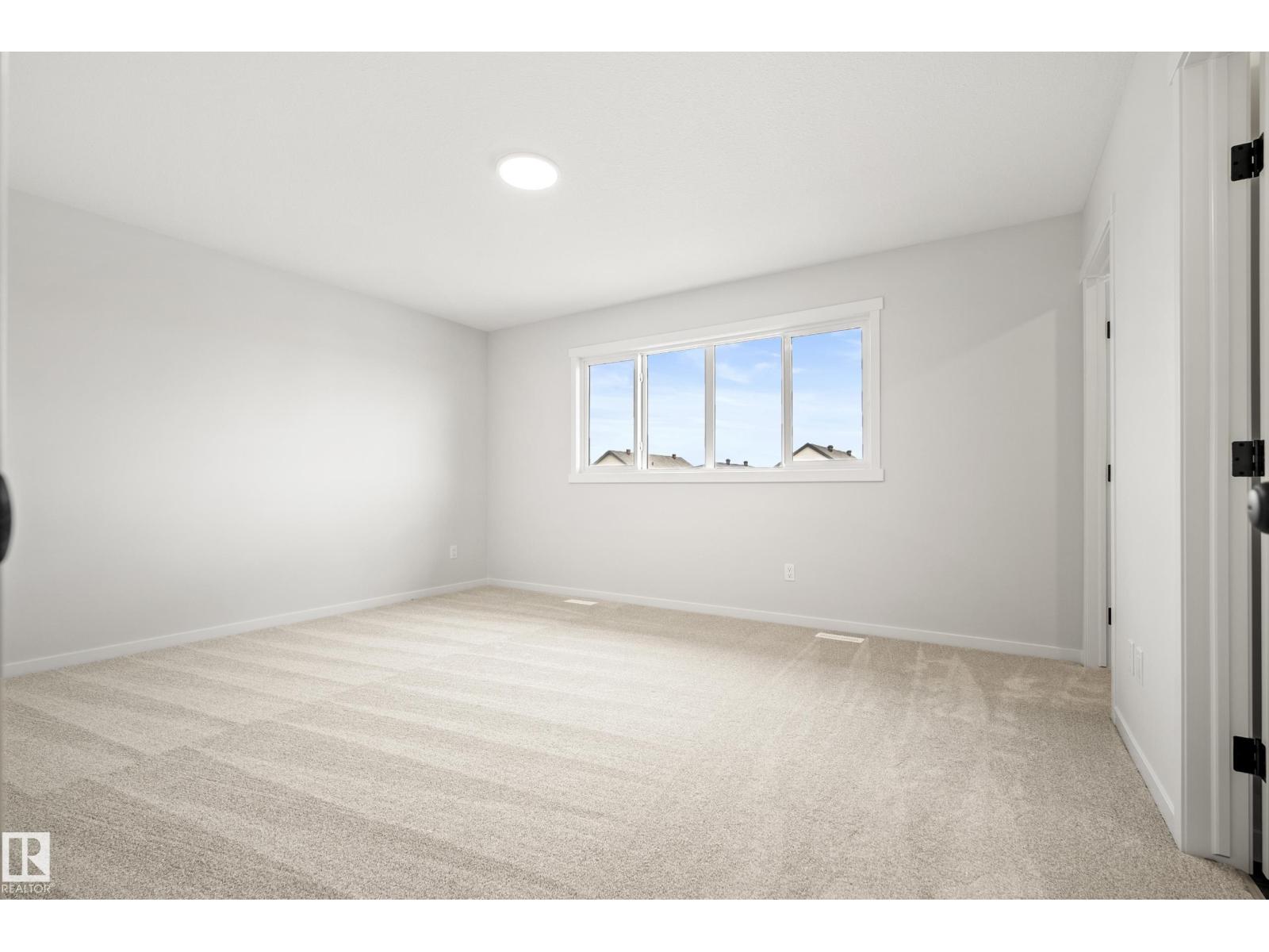 1224 MCLEOD AV - Image 28