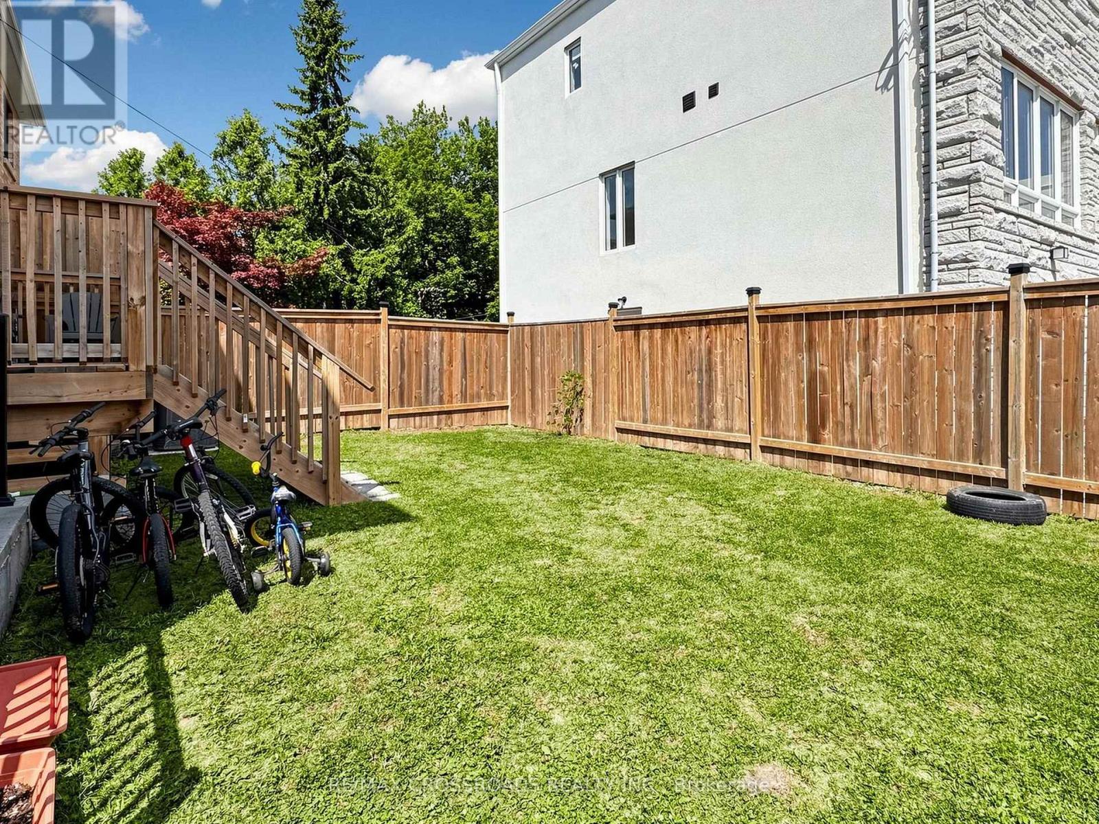 478 AYLESWORTH AVENUE E - 47