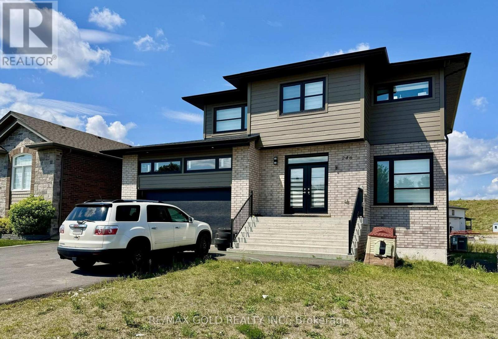 246 JEANINE STREET N - 2