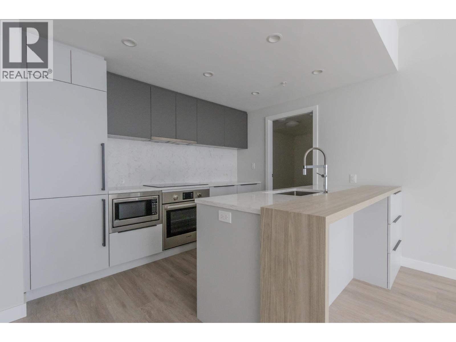 2 Bed, 2 Bath House for Rent in Coquitlam – 1011 567 EMERSON STREET, Coquitlam – MLS# R3158028 - Image 8
