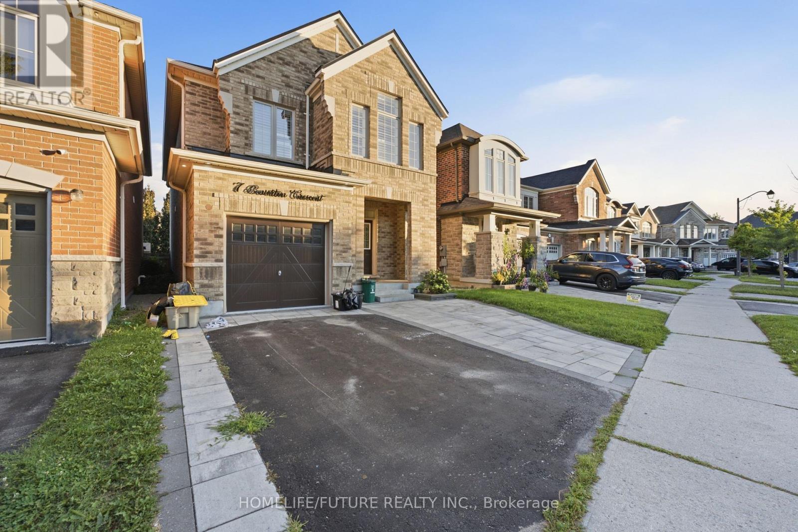 7 BEVERTON CRESCENT - 1