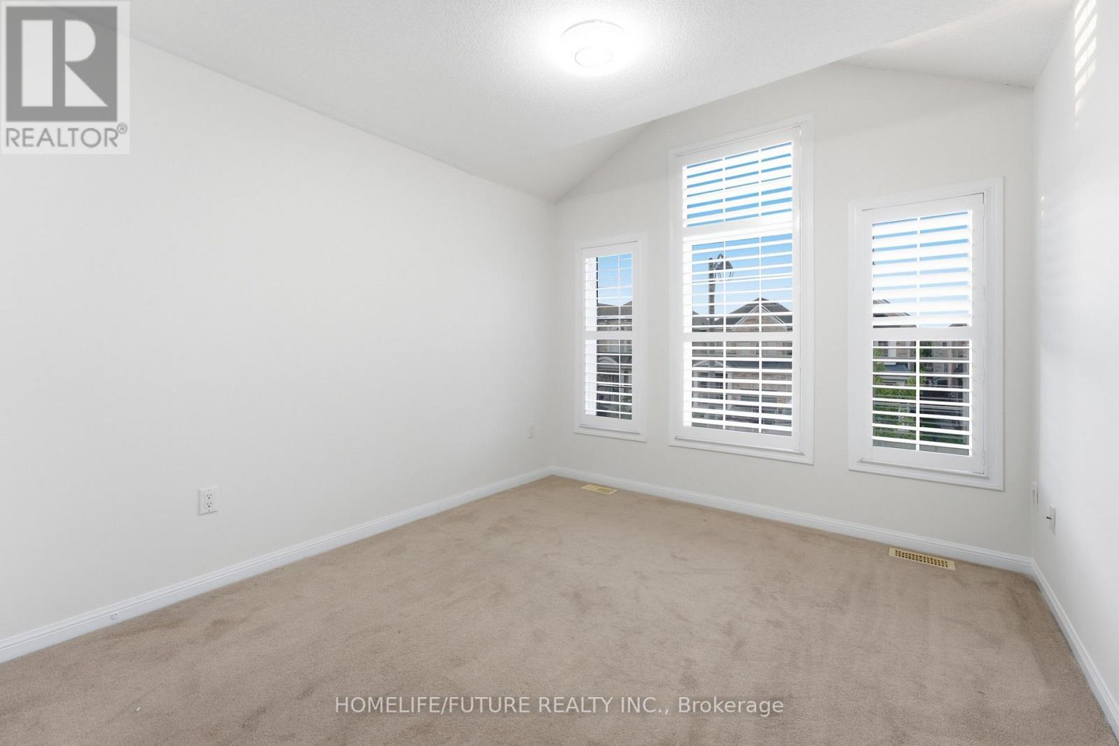 7 BEVERTON CRESCENT - 22