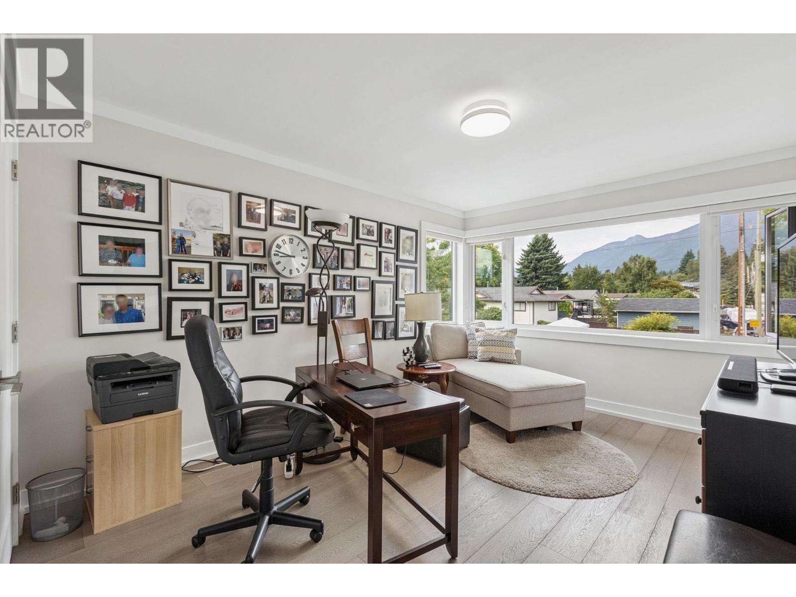 351 W 21ST STREET, North Vancouver