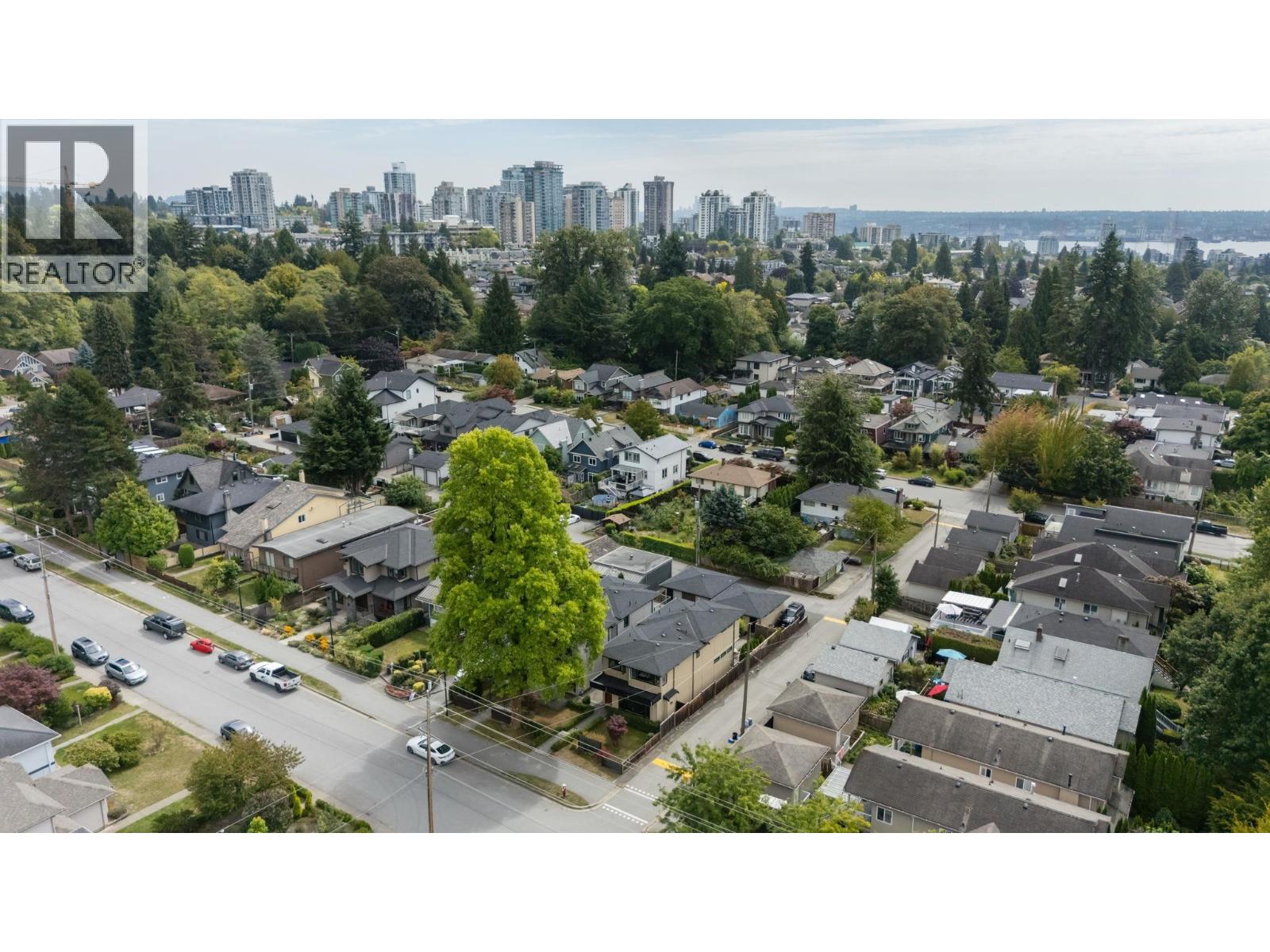 351 W 21ST STREET, North Vancouver