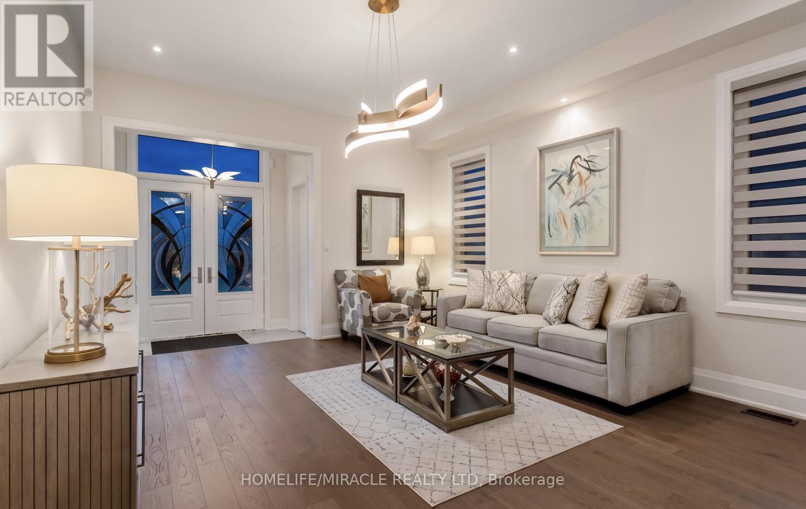 79 MEVIRA GARDENS - 4