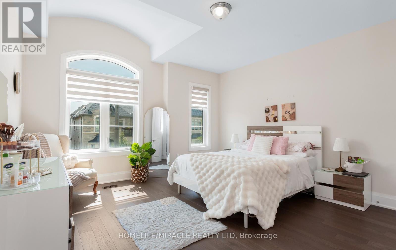 79 MEVIRA GARDENS - Image 41