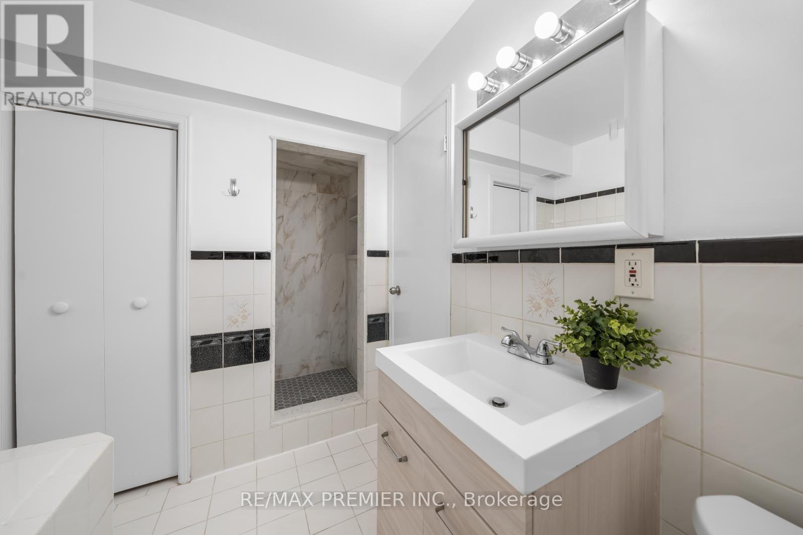 273 BELVIEW AVENUE - Image 40