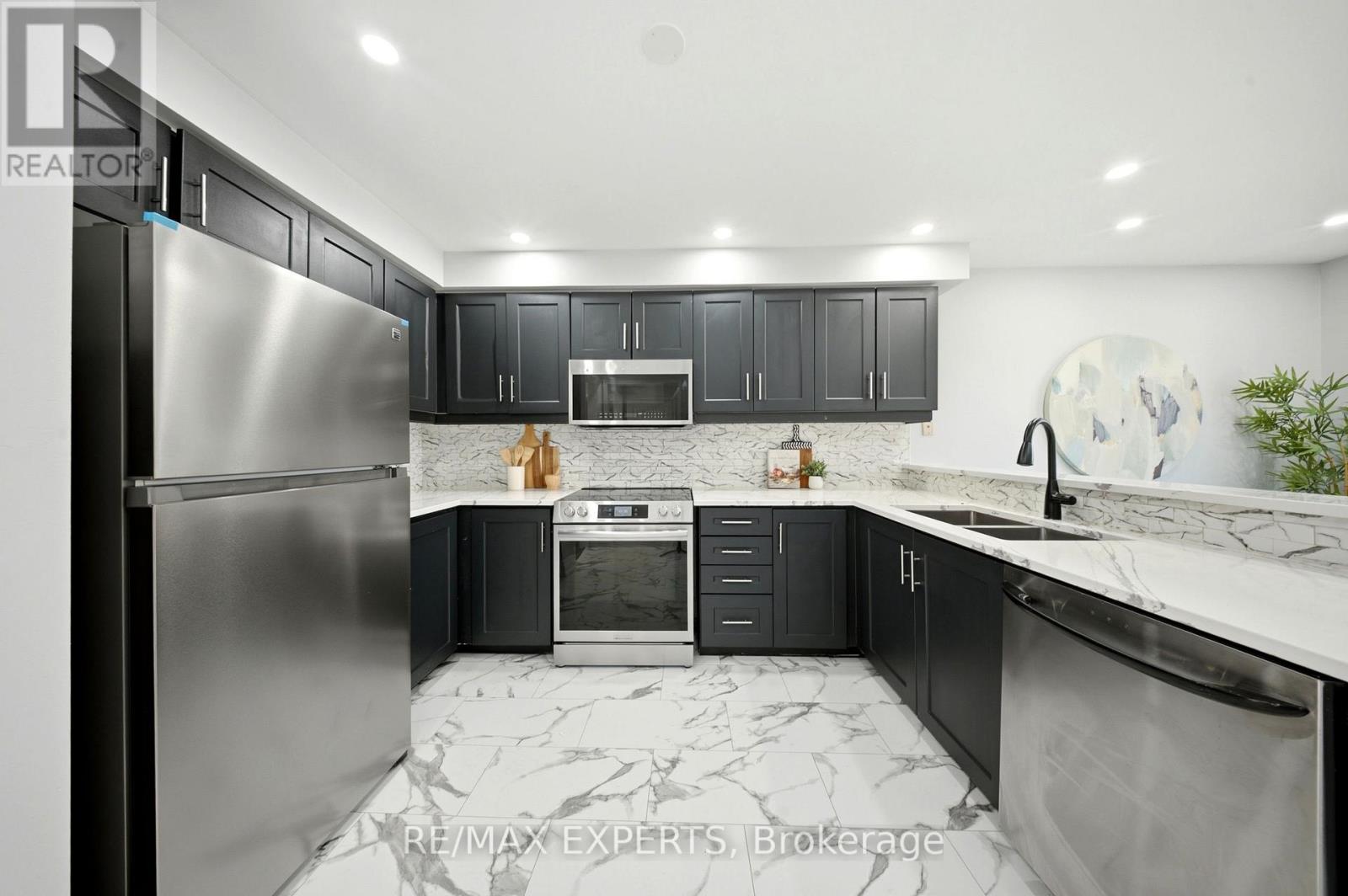 #113 5910 GREENSBORO DRIVE - Image 8