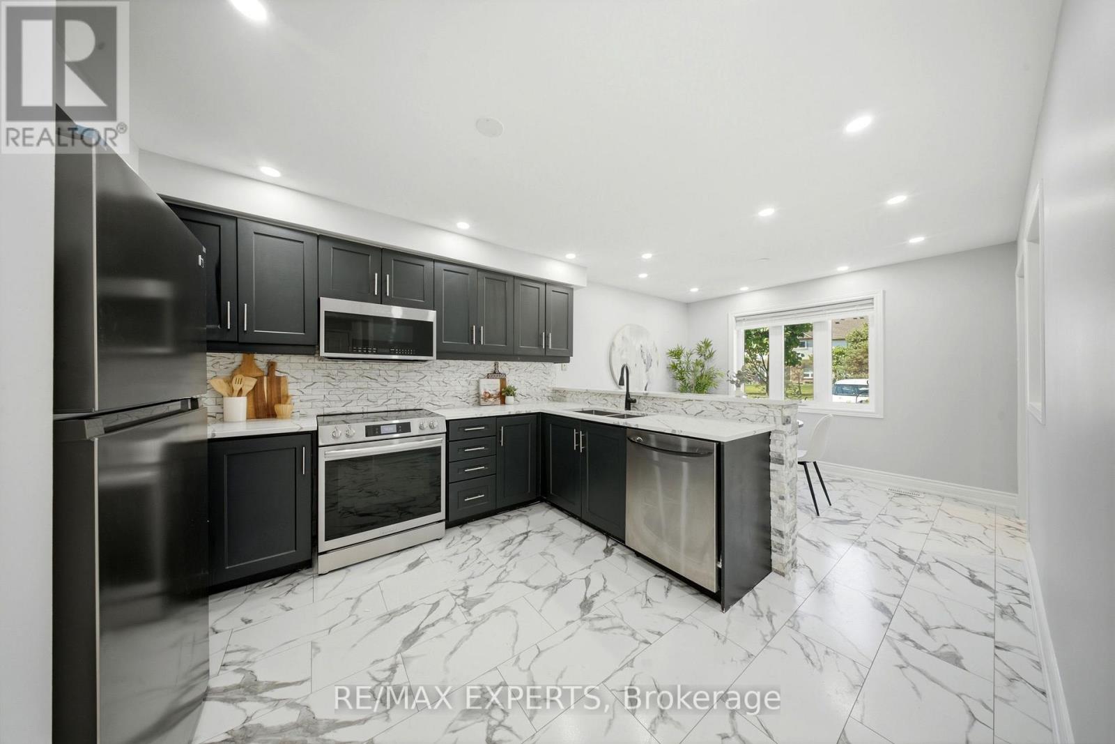 #113 5910 GREENSBORO DRIVE - Image 7