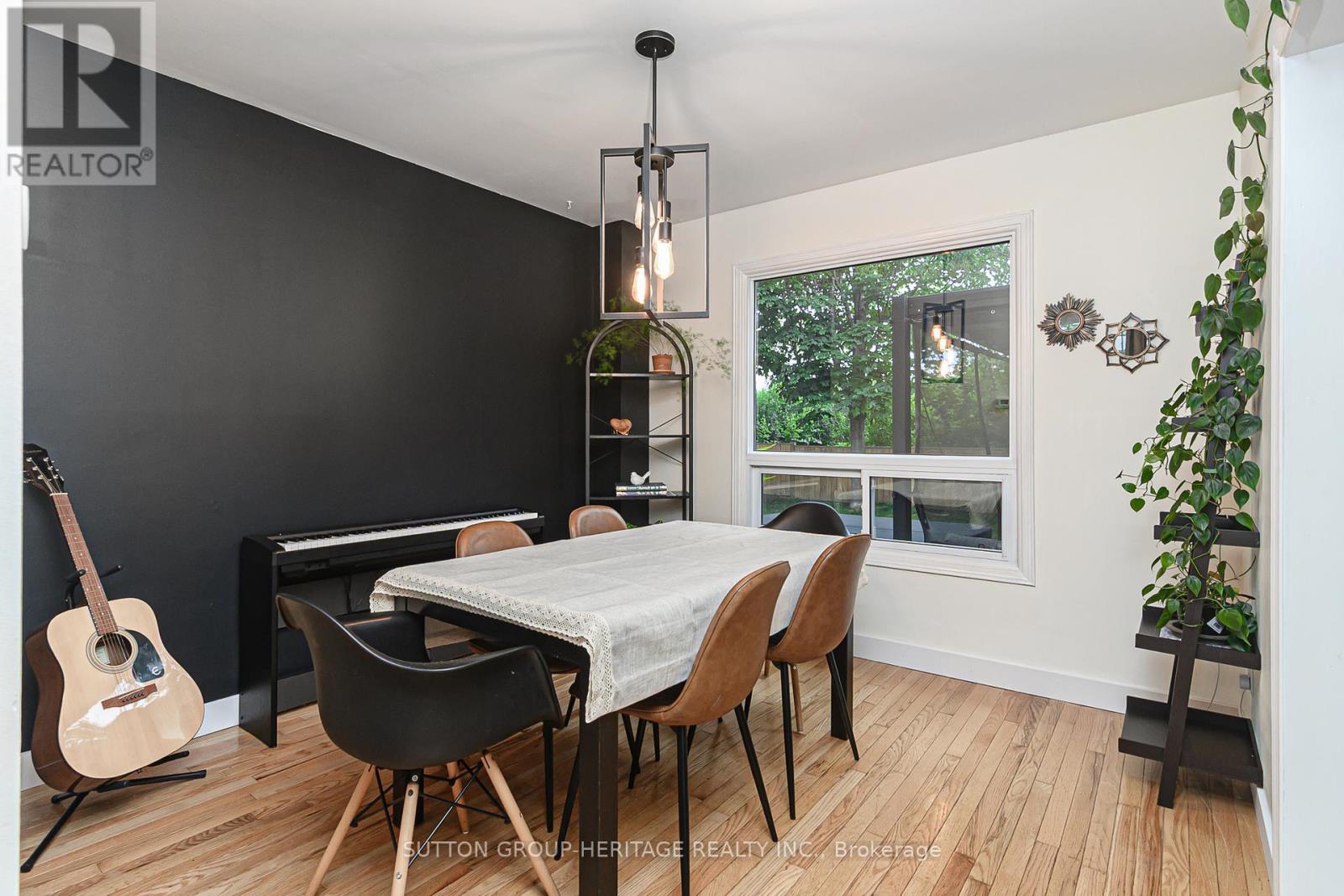 12 CURTIS COURT - Image 12
