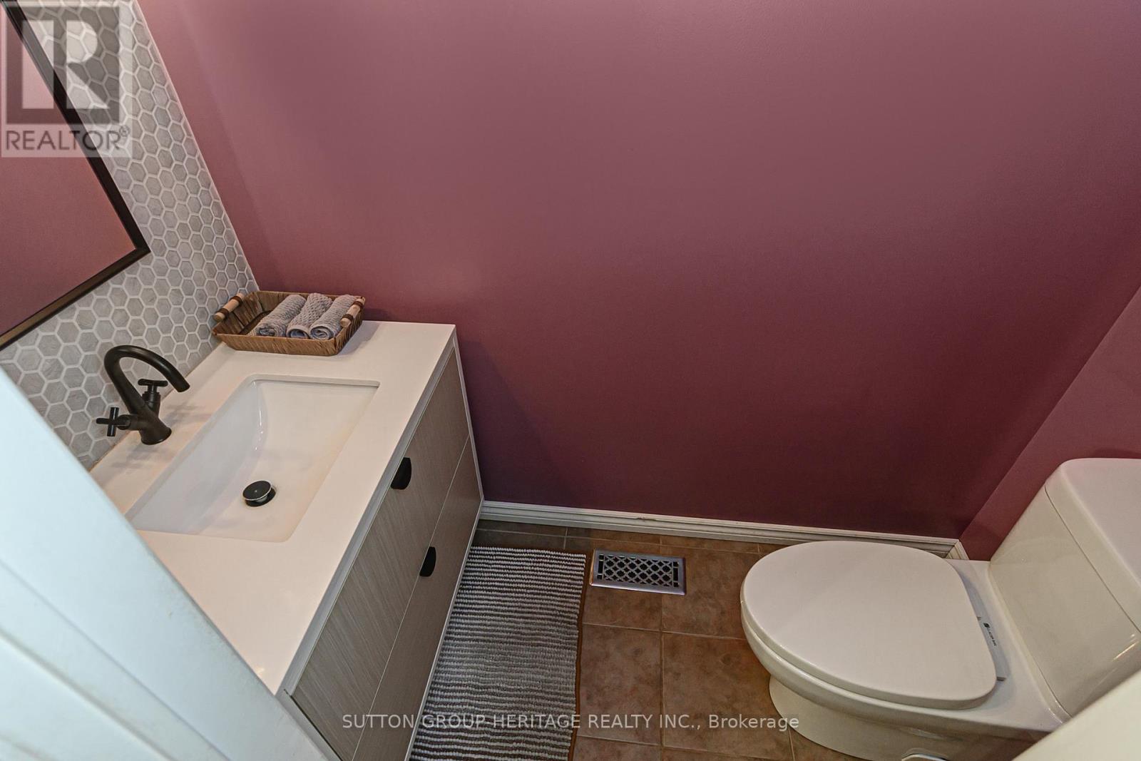 12 CURTIS COURT - Image 8