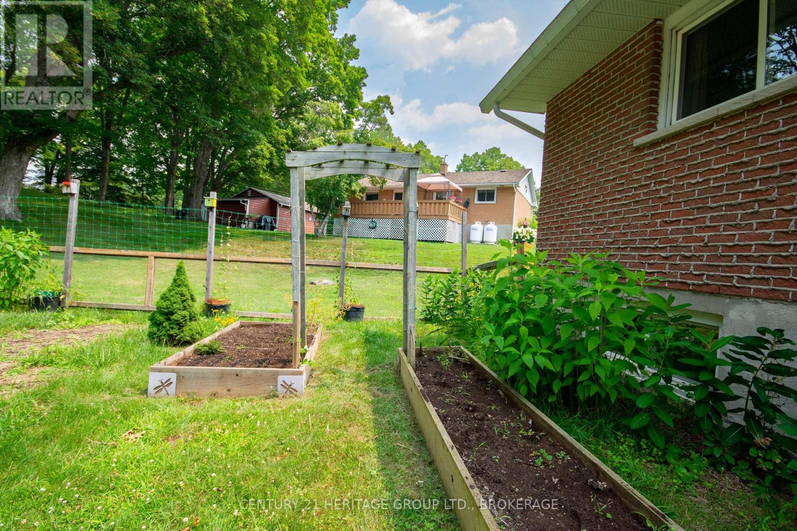 4309 MAPLE DRIVE - Image 45