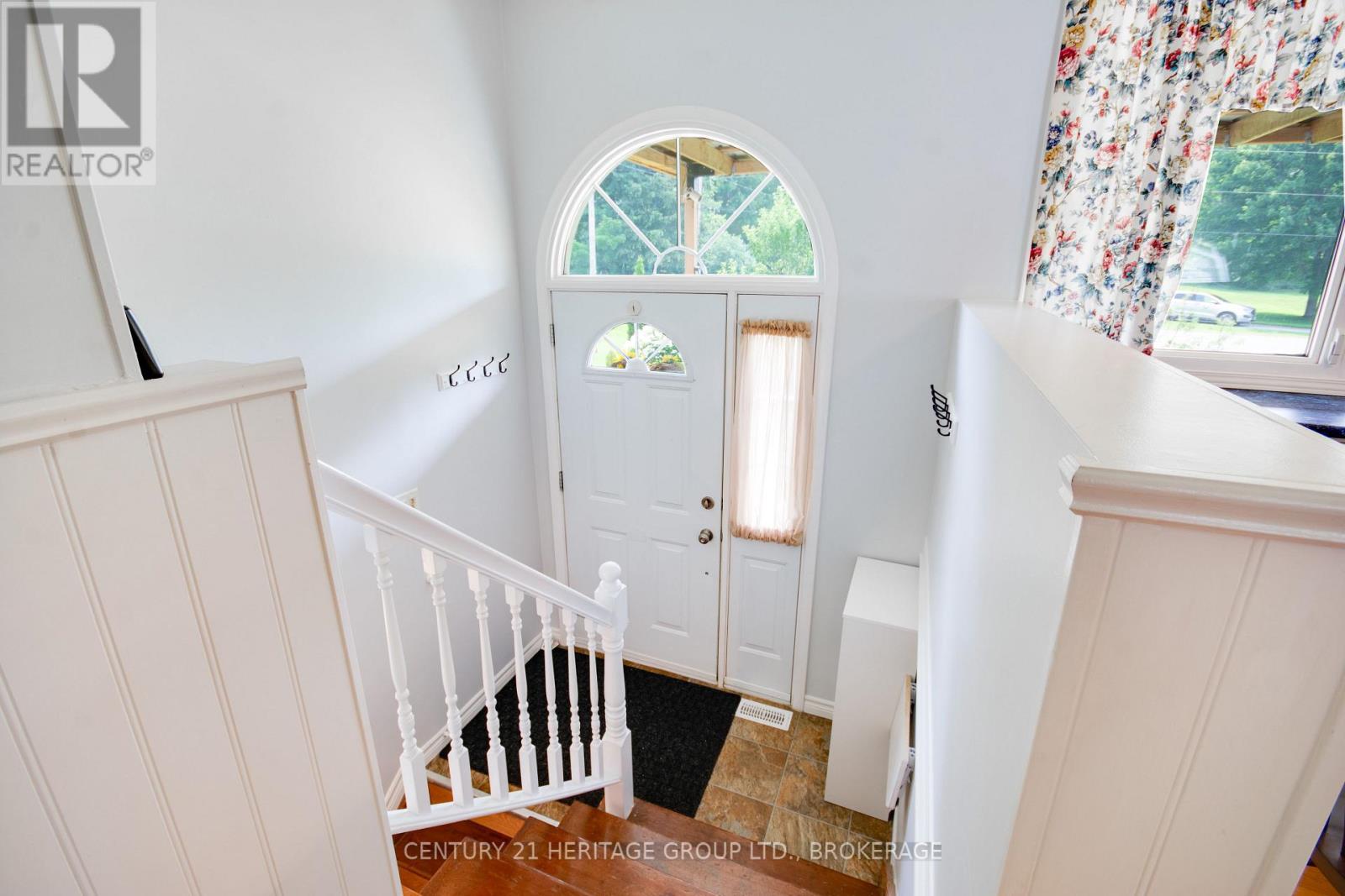 4309 MAPLE DRIVE - 26