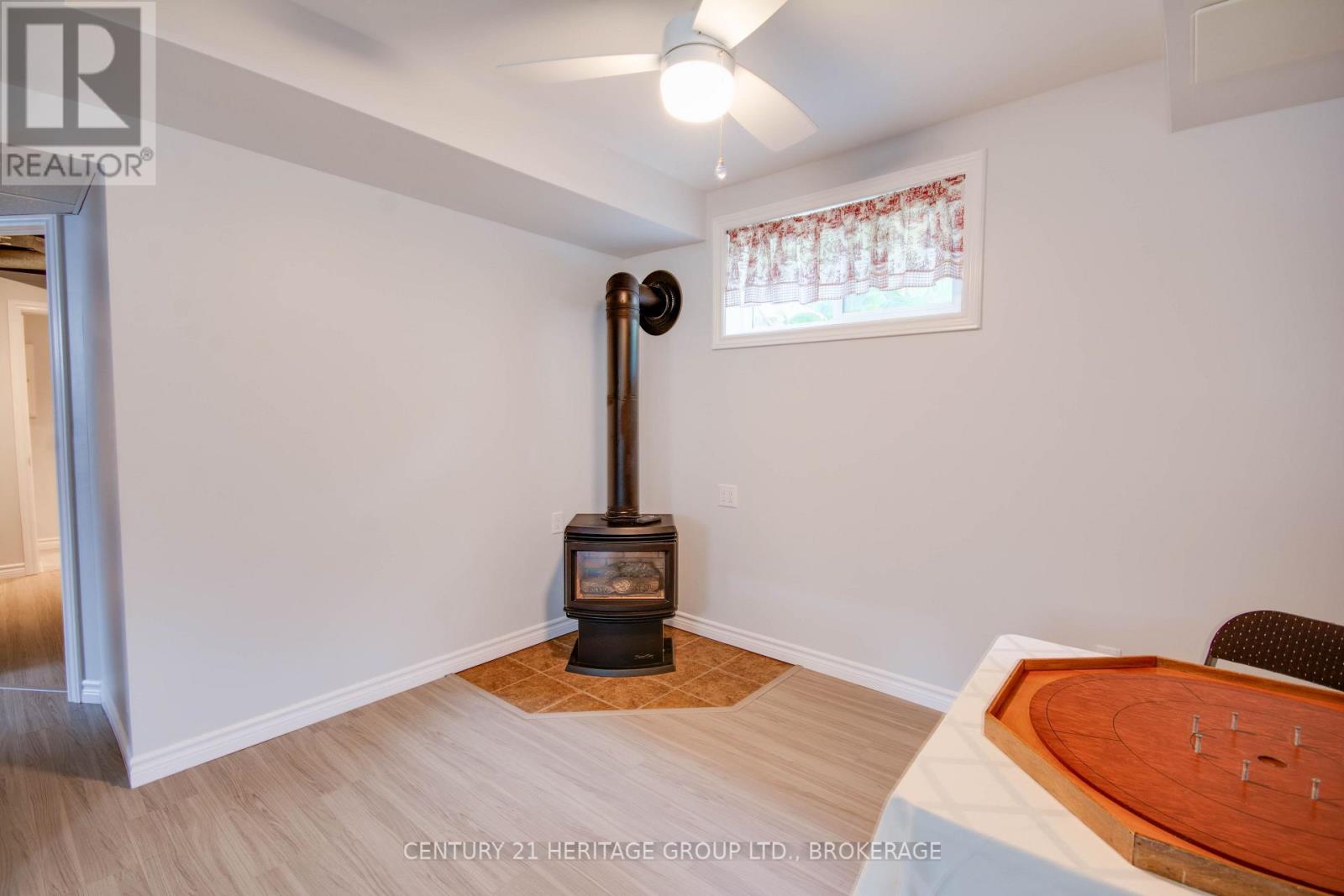 4309 MAPLE DRIVE - Image 27