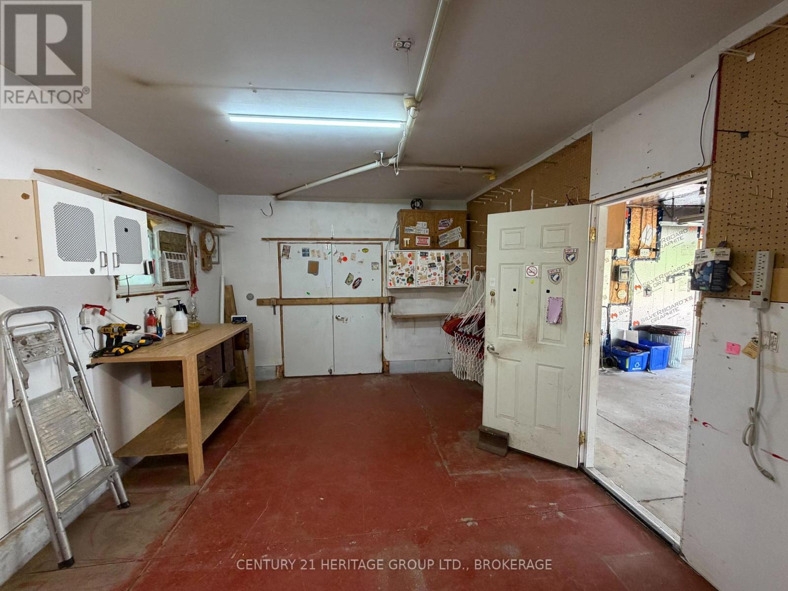 4309 MAPLE DRIVE - Image 36