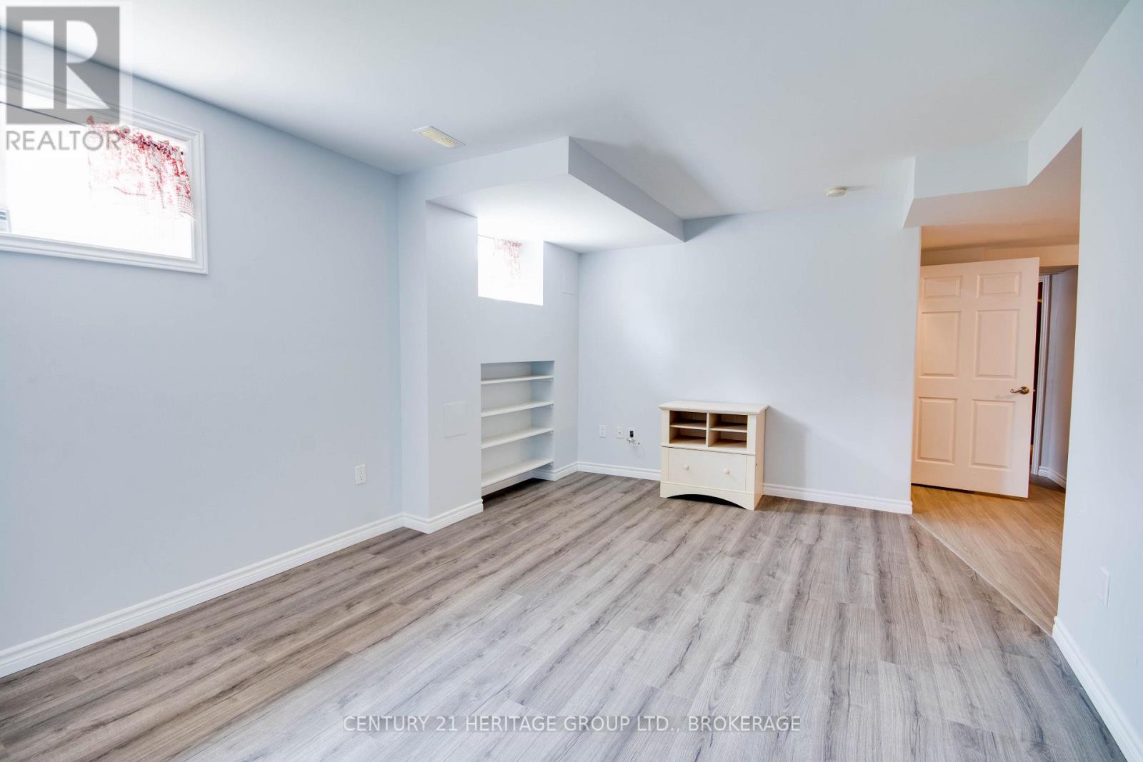 4309 MAPLE DRIVE - 29