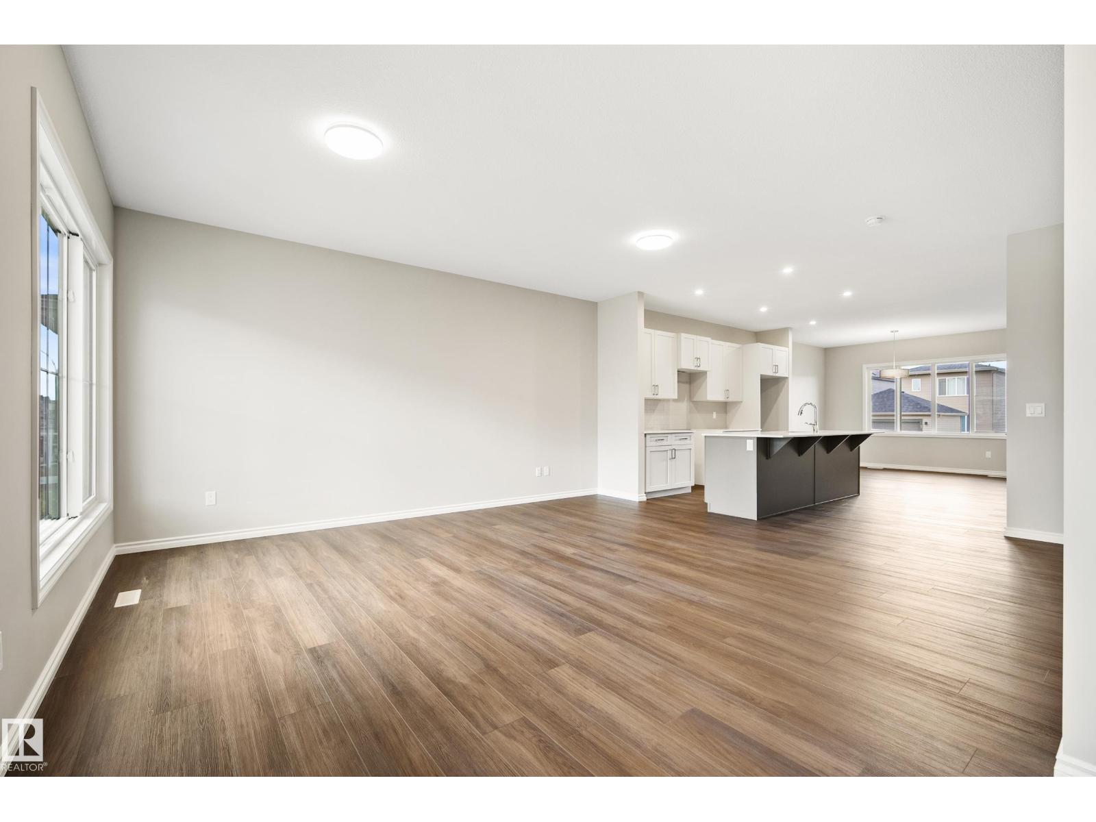 1222 MCLEOD AV - 5
