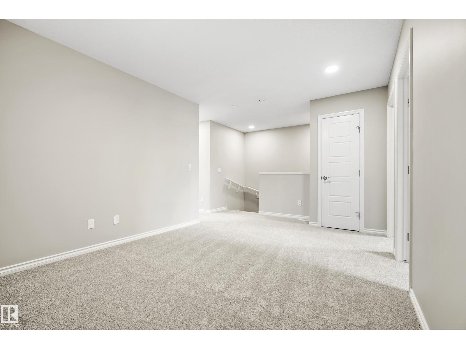 1222 MCLEOD AV - Image 26