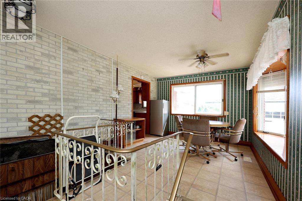 513 RIDGE Road W - Image 16
