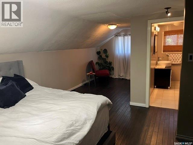 904 Eberts STREET - Image 23