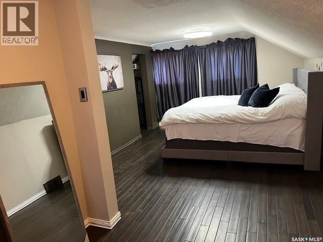 904 Eberts STREET - Image 24