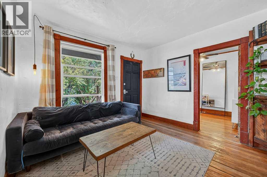 303 27 Avenue NE - Image 6