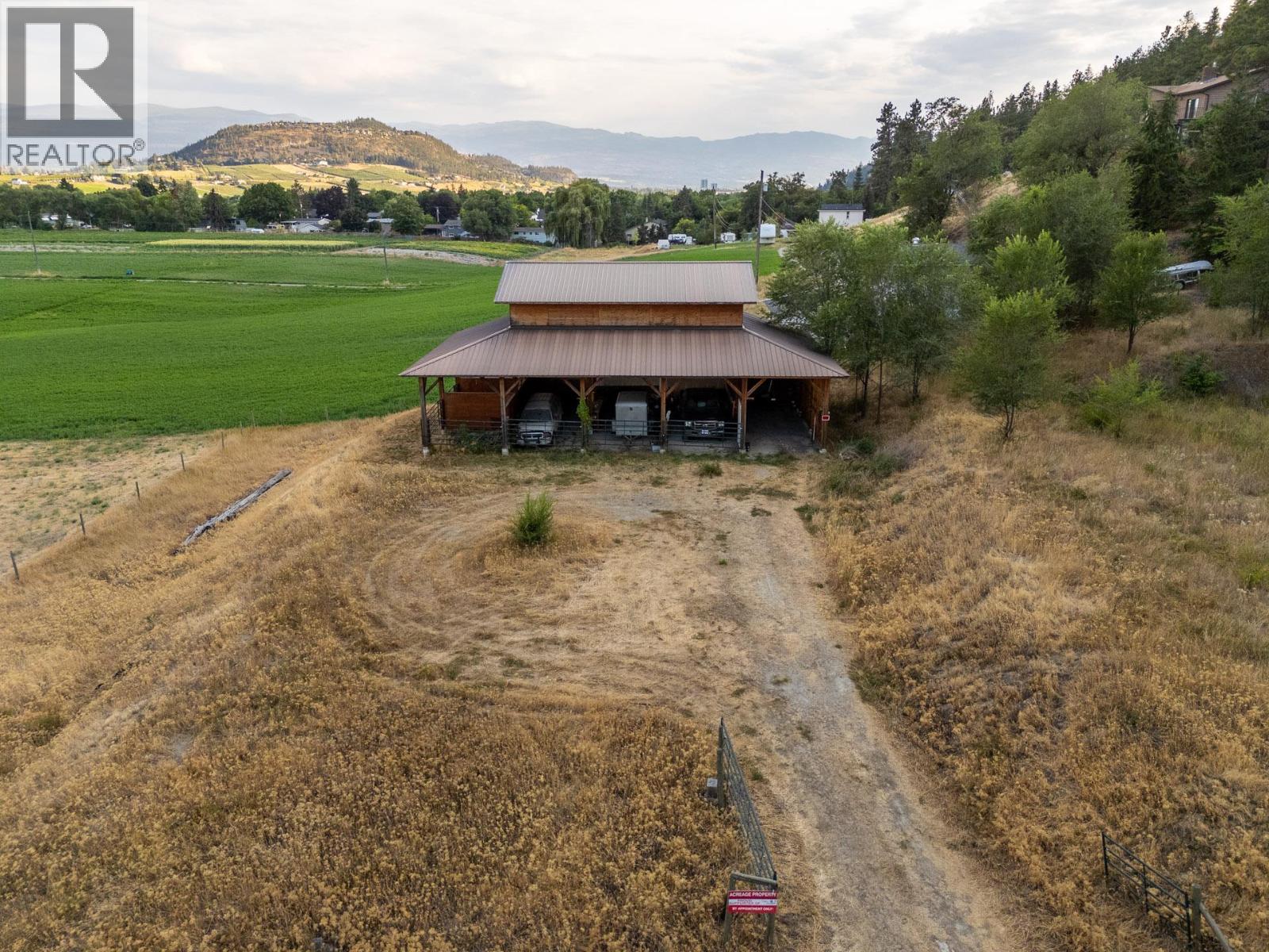  528 Snowsell Street North, Kelowna