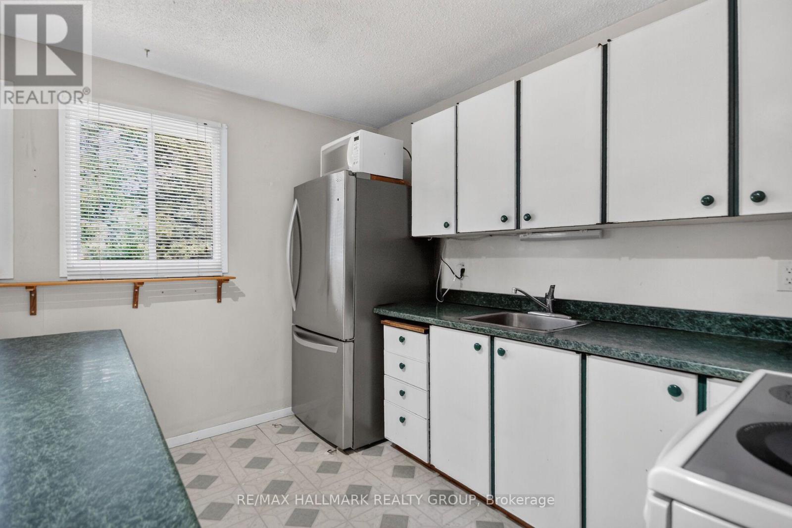 140 ROTHESAY DRIVE - Image 13