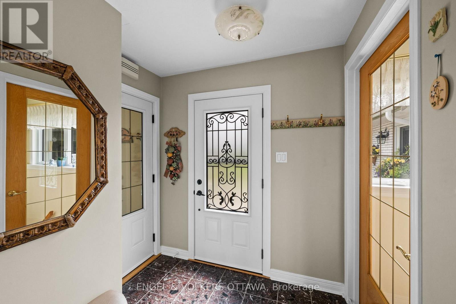 5046 MOWATVIEW COURT - Image 13