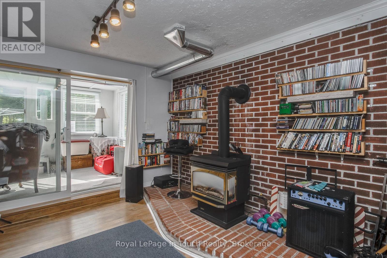 33 GRANDVIEW ROAD - Image 11