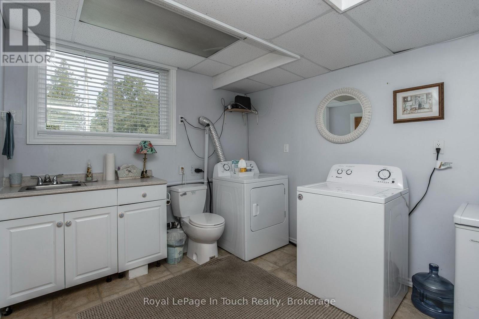 33 GRANDVIEW ROAD - Image 14
