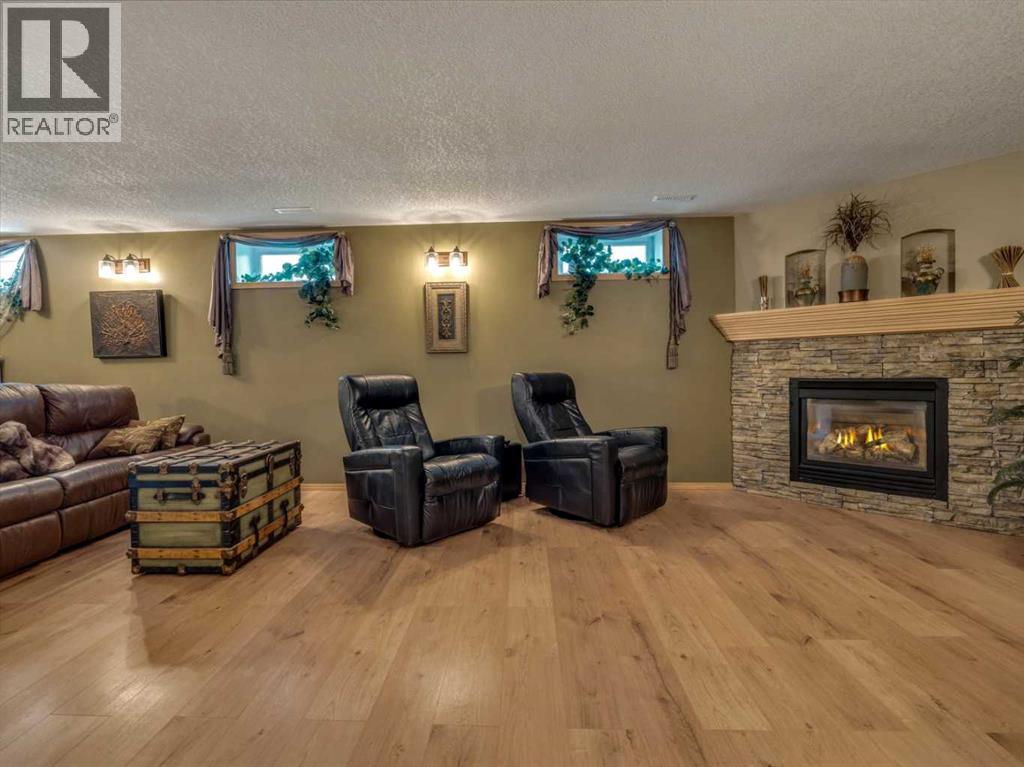 66 Heritage Road W - 29