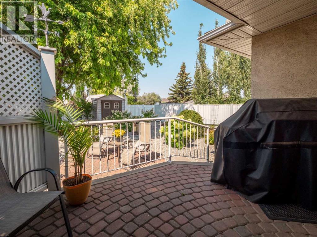 66 Heritage Road W - Image 44