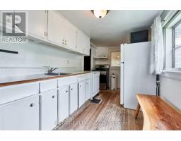 Kitchen - 22 Freeman Street S, Toronto, ON M1N2B9 Photo 6