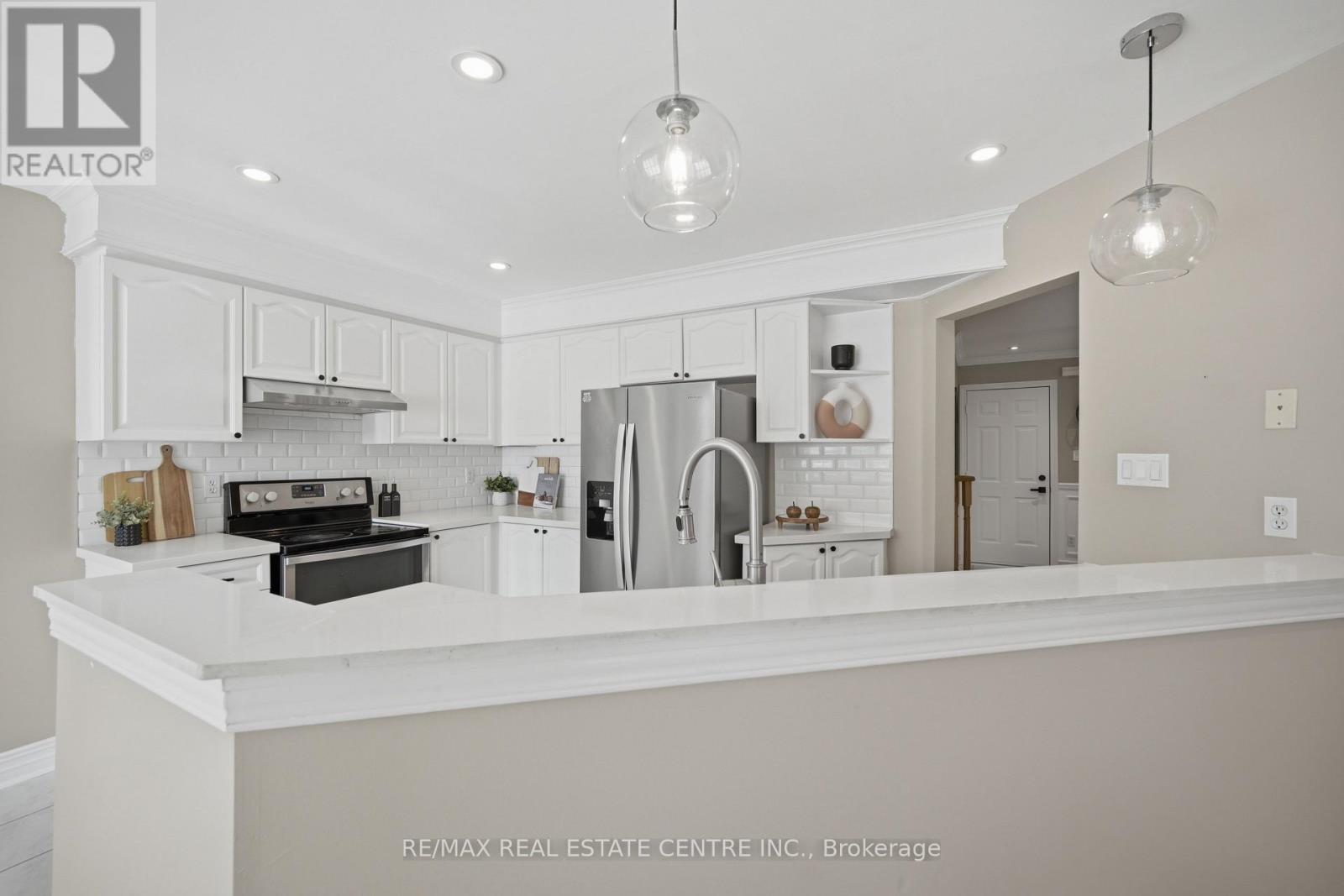 215 WILLOWBROOK DRIVE - Image 14