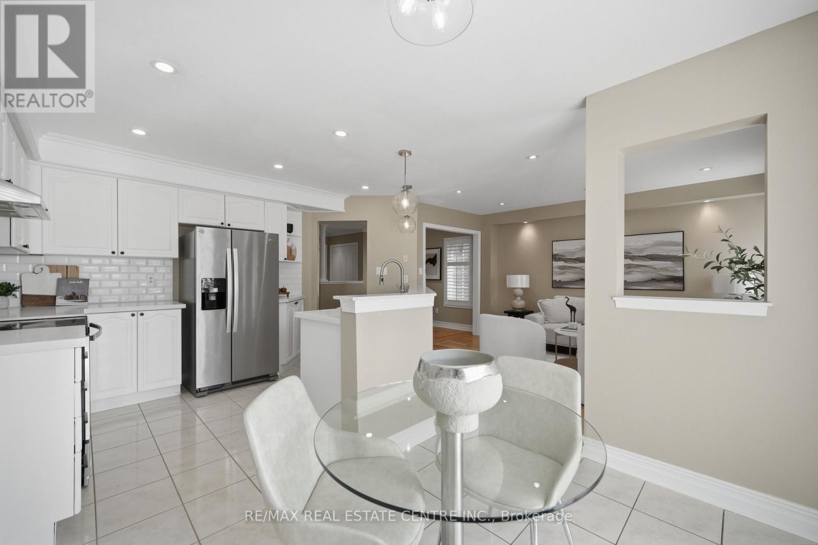 215 WILLOWBROOK DRIVE - 19