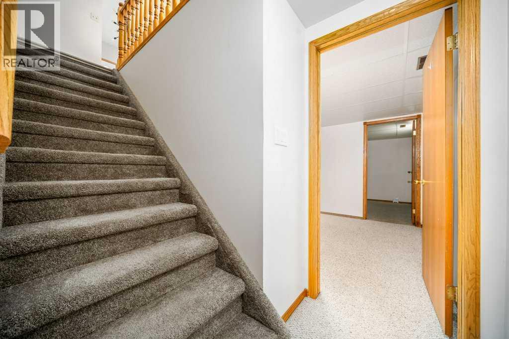5 Ross View Bay SE - Image 32