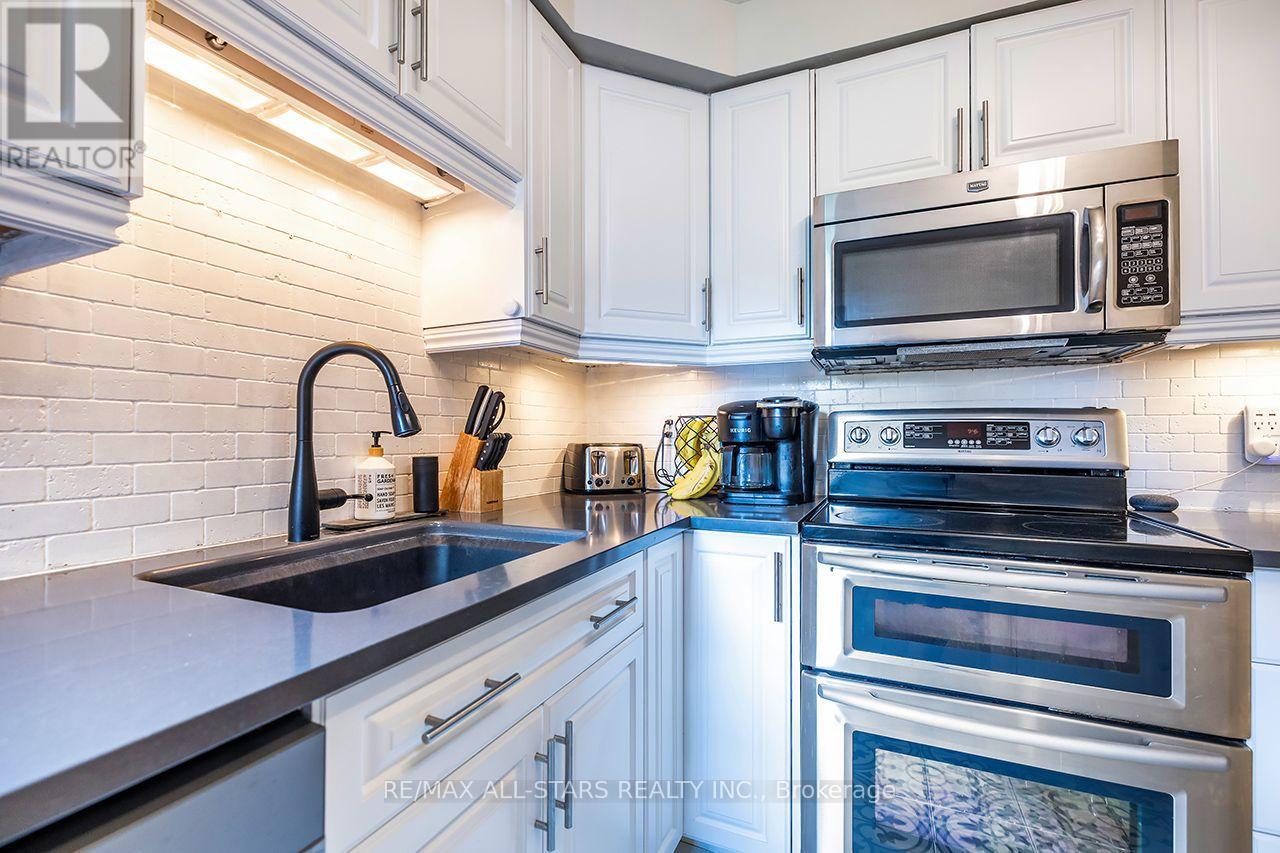 #19 19 ADAMS COURT - Image 17