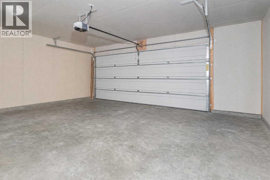 191 Cranford Crescent SE - Image 32
