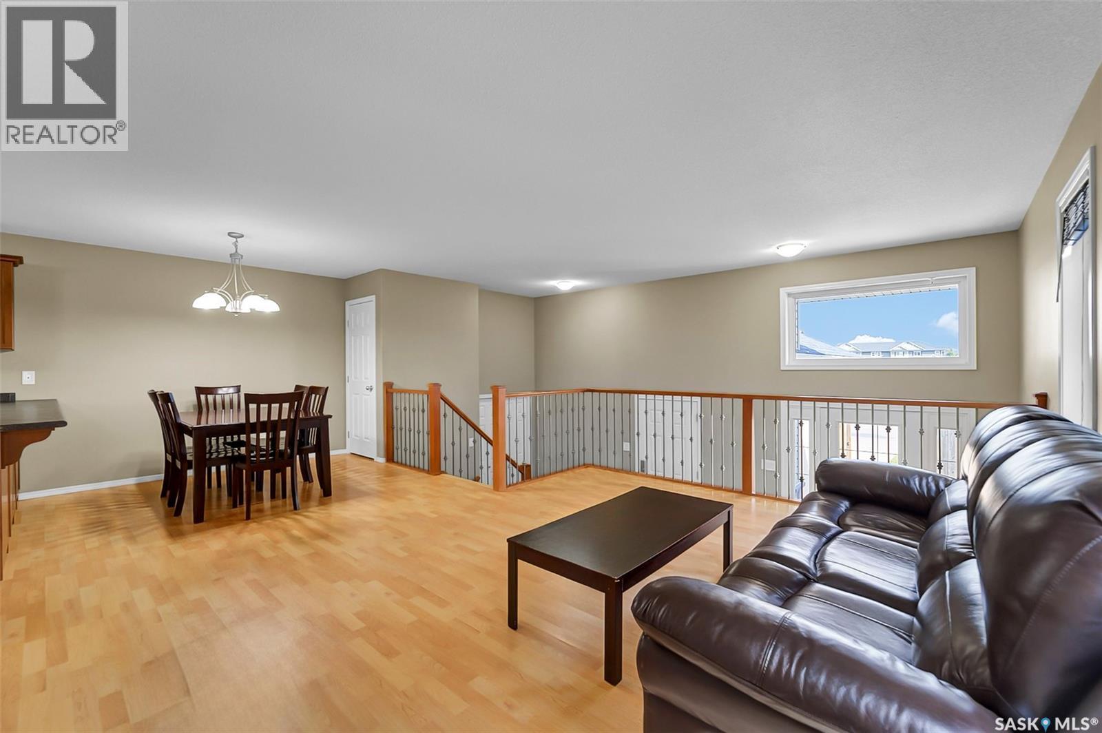 215 Augusta BOULEVARD - 14