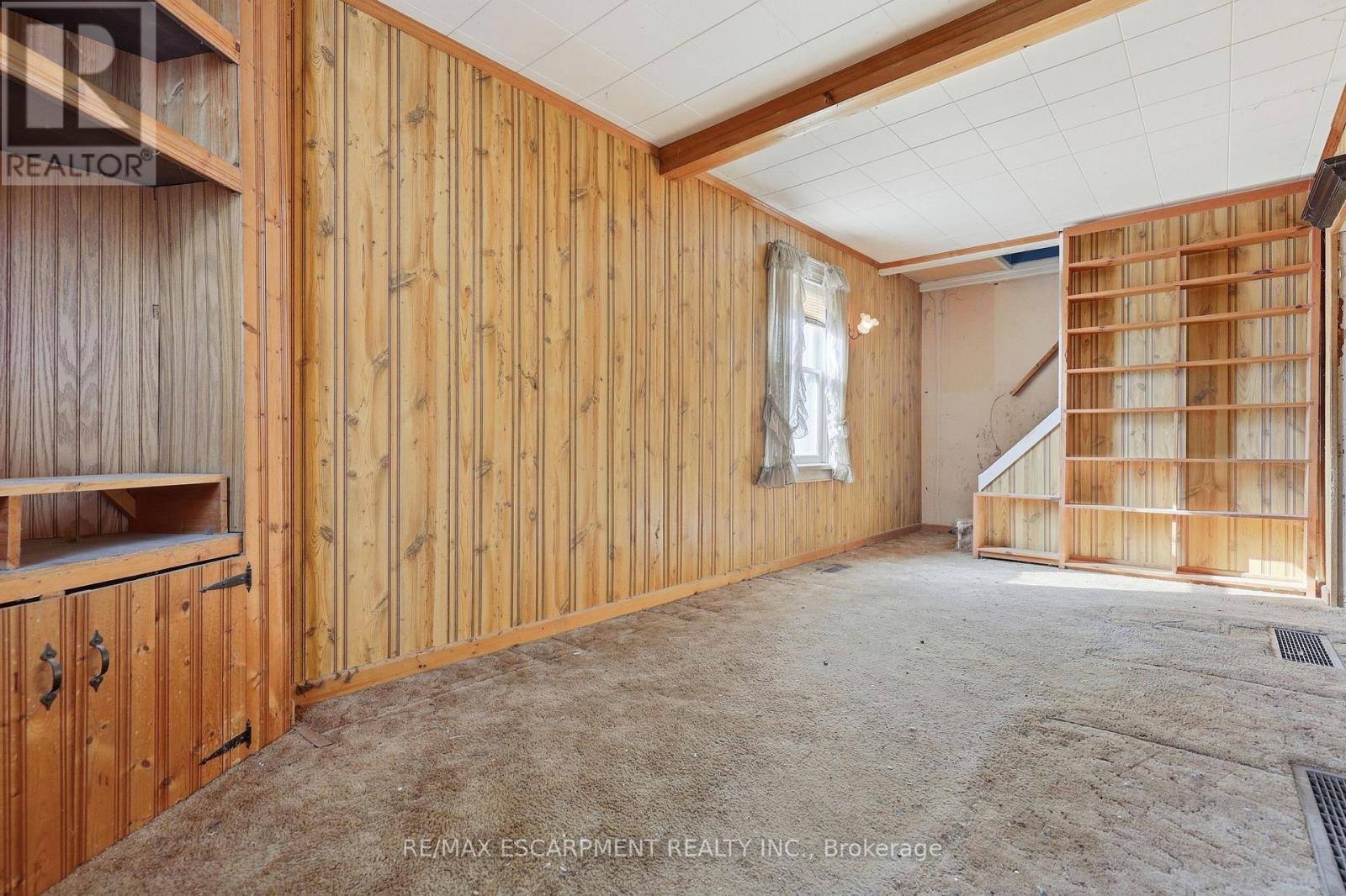 152 COMMERCIAL STREET - 19