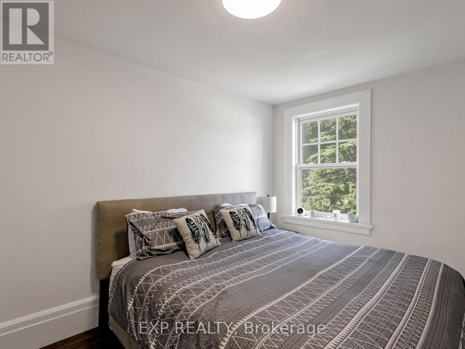 430254 SYDENHAM-LAKESHORE DRIVE - Image 17