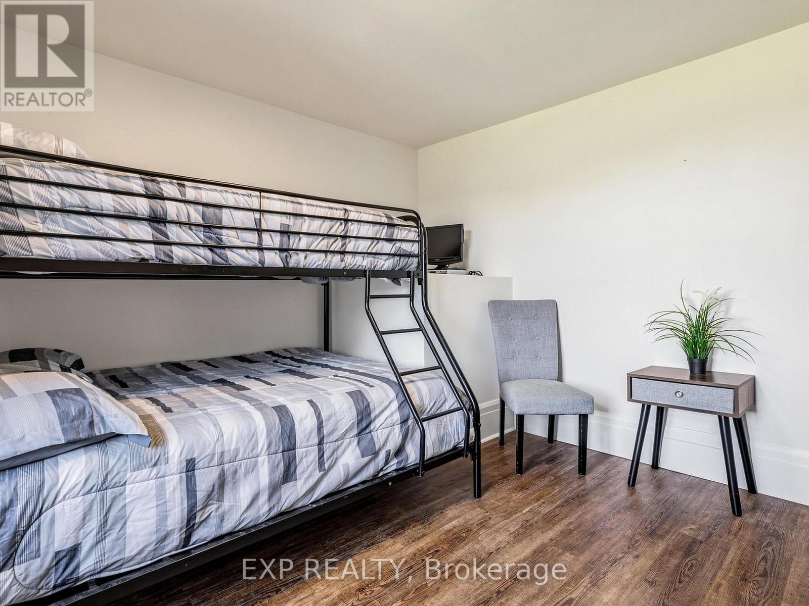 430254 SYDENHAM-LAKESHORE DRIVE - Image 21