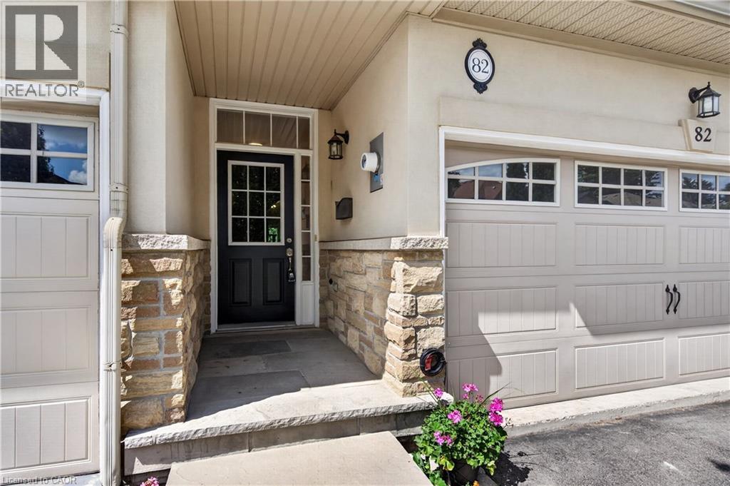 82 MAPLEVALE Drive - Image 3