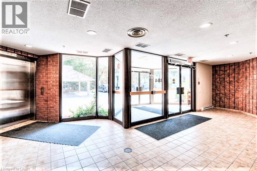 #306 384 W ERB Street W - Image 4