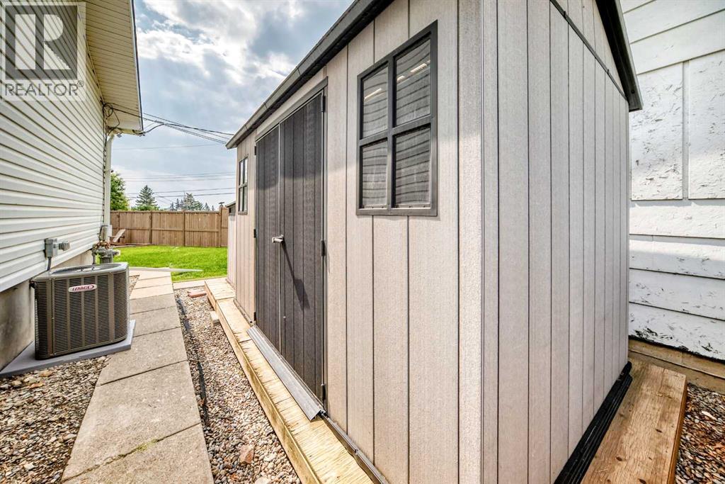 173 Cornwallis Drive NW - Image 46