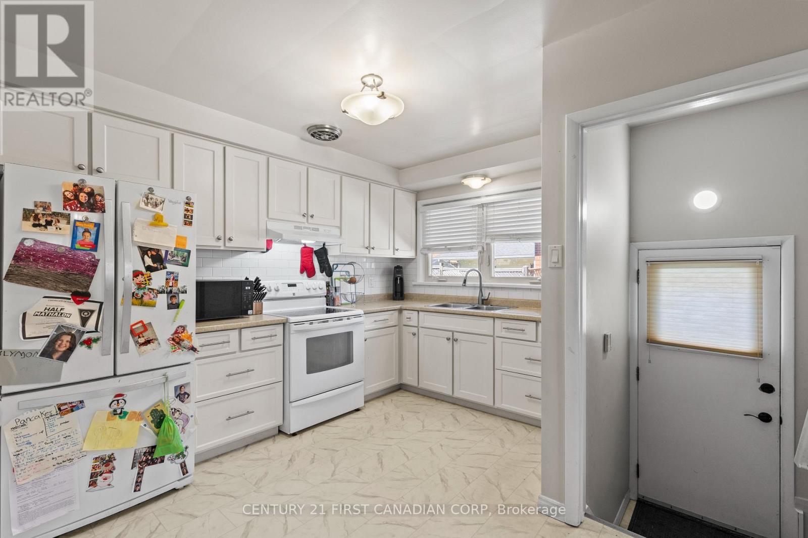 407 VERMONT AVENUE - Image 7